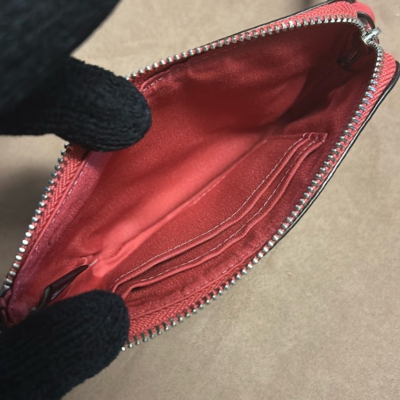 New khaki and poppy Coach wristlet - Picture 11 of 13